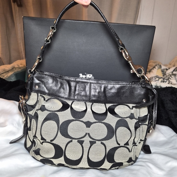 Coach Handbags - COACH Vintage Y2K ZOE HOBO
